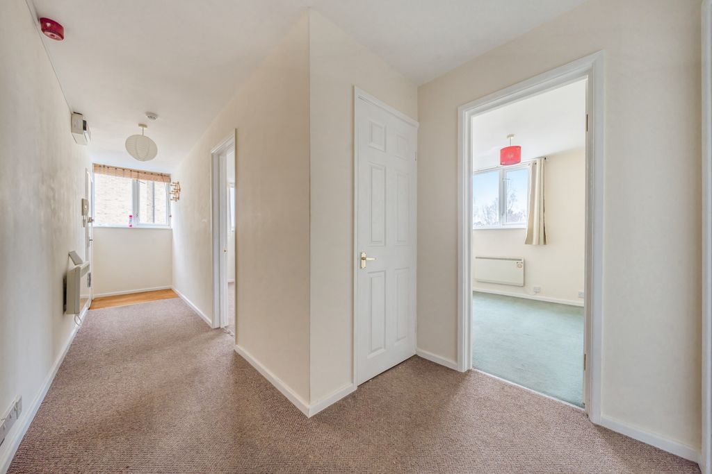 Additional image 5 of 2 bed flat for saleThe Tower Centre Alvescot Road, Carterton, Oxfordshire OX18