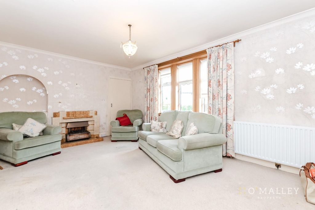 Additional image 2 of 3 bed end terrace house for saleSmithfield Loan, Alloa FK10