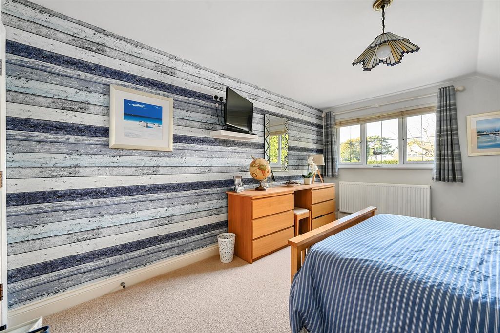 Additional image 25 of 4 bed detached house for saleClavering Walk, Cooden, Bexhill-On-Sea TN39