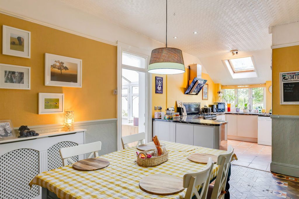 Additional image 11 of 4 bed terraced house for saleWaterloo Road, Penylan, Cardiff CF23