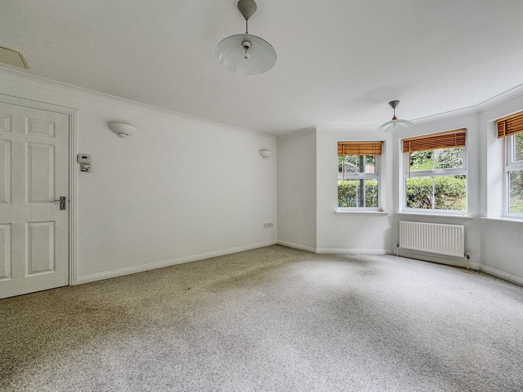 Additional image 6 of 2 bed flat for saleFrost House, Chesham Road, Berkhamsted HP4
