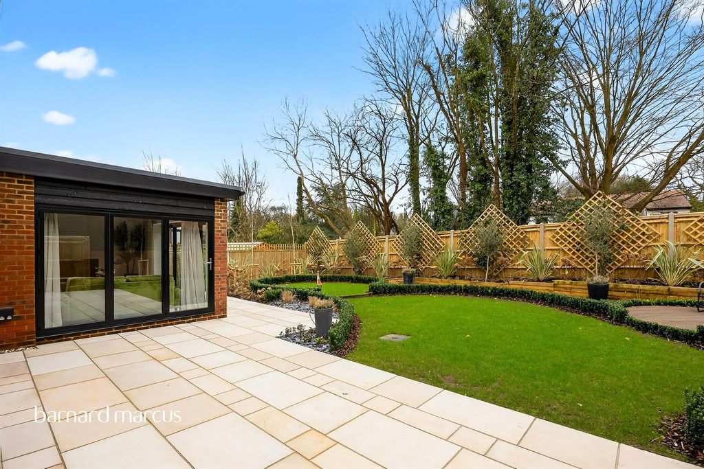 Additional image 23 of 4 bed detached house for saleHuntersfield Farm, Fairlawn Road, Banstead SM7