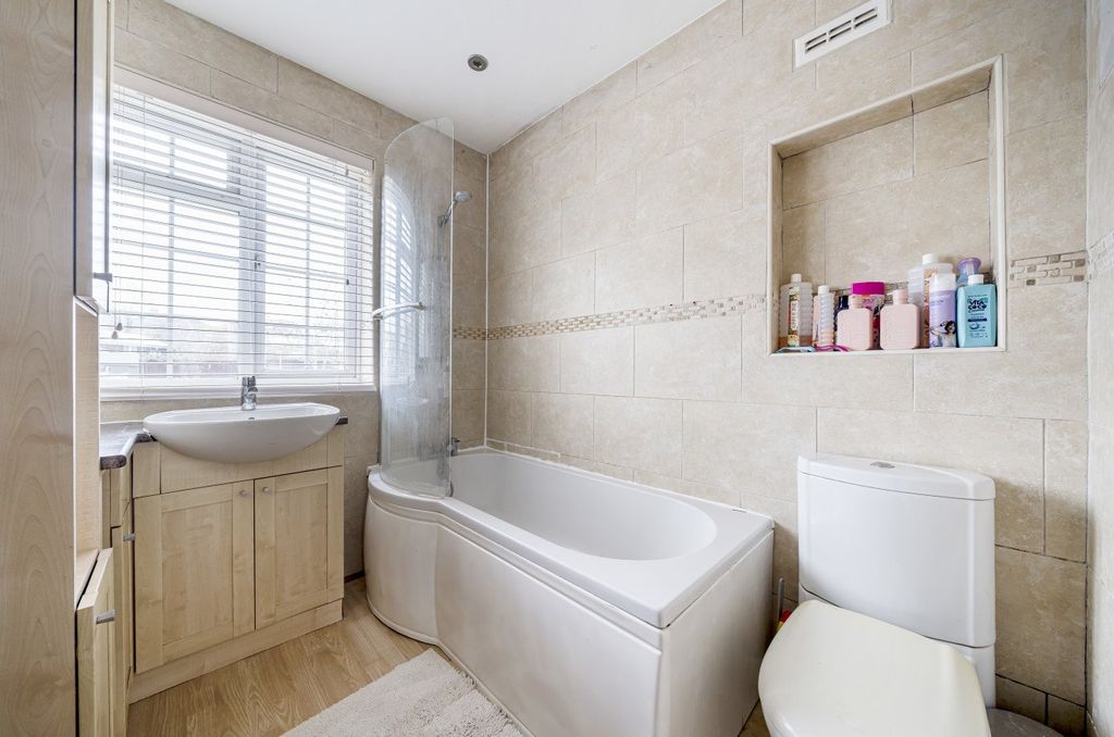 Additional image 16 of 4 bed semi-detached house for saleConstance Crescent, Hayes, Kent BR2