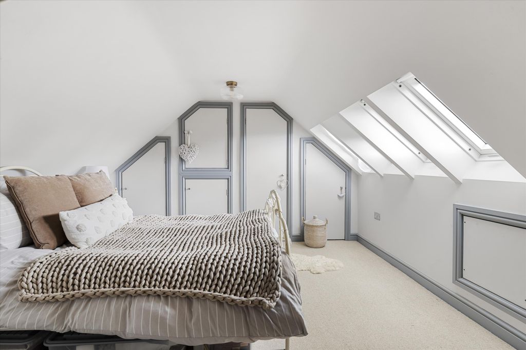 Additional image 12 of 5 bed detached house for saleNewnham Lane, Old Basing, Basingstoke, Hampshire RG24