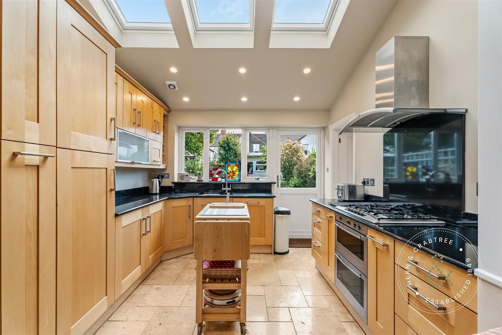 Additional image 8 of 4 bed terraced house for salePen Y Bryn Road, Heath, Cardiff CF14