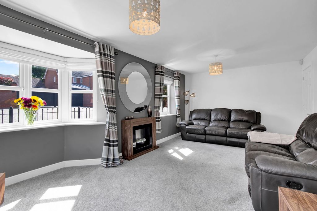 Additional image 7 of 5 bed detached house for saleSpitfire Road, Castle Donington DE74