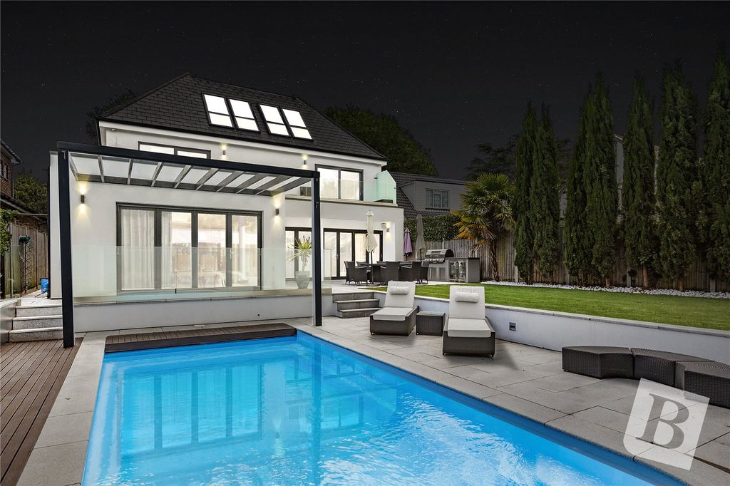 Additional image 15 of 5 bed detached house for saleNelmes Road, Emerson Park RM11