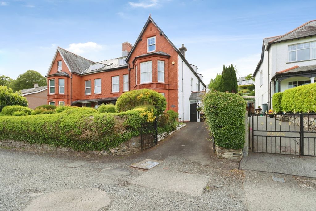 Additional image 46 of 7 bed semi-detached house for saleBala, Gwynedd LL23
