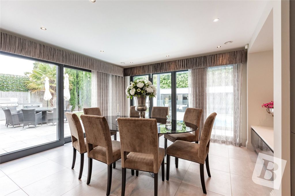 Additional image 8 of 5 bed detached house for saleNelmes Road, Emerson Park RM11