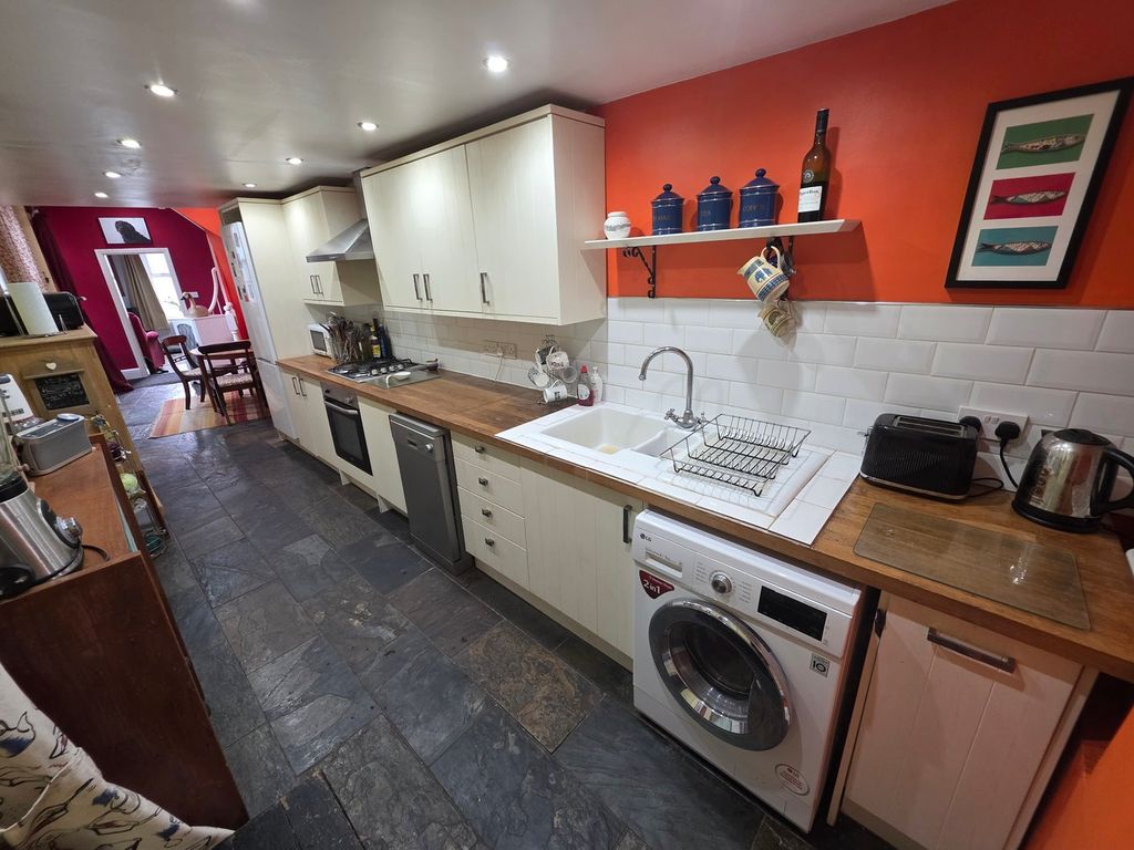 Additional image 9 of 2 bed terraced house for salePrinces Street, Abergavenny NP7