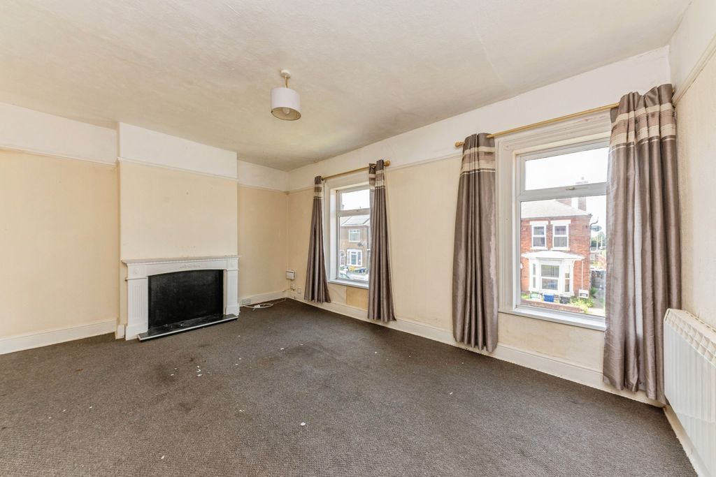 Additional image 3 of 2 bed flat for saleAlgernon Street, Grimsby DN32