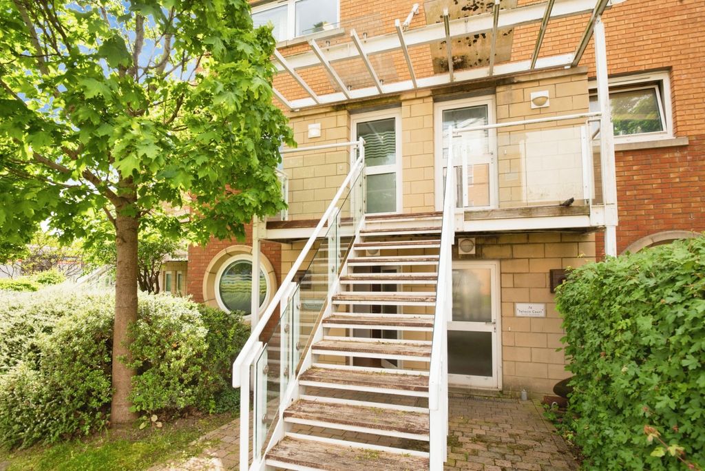 Additional image 17 of 3 bed town house for saleTaliesin Court, Chandlery Way, Cardiff CF10