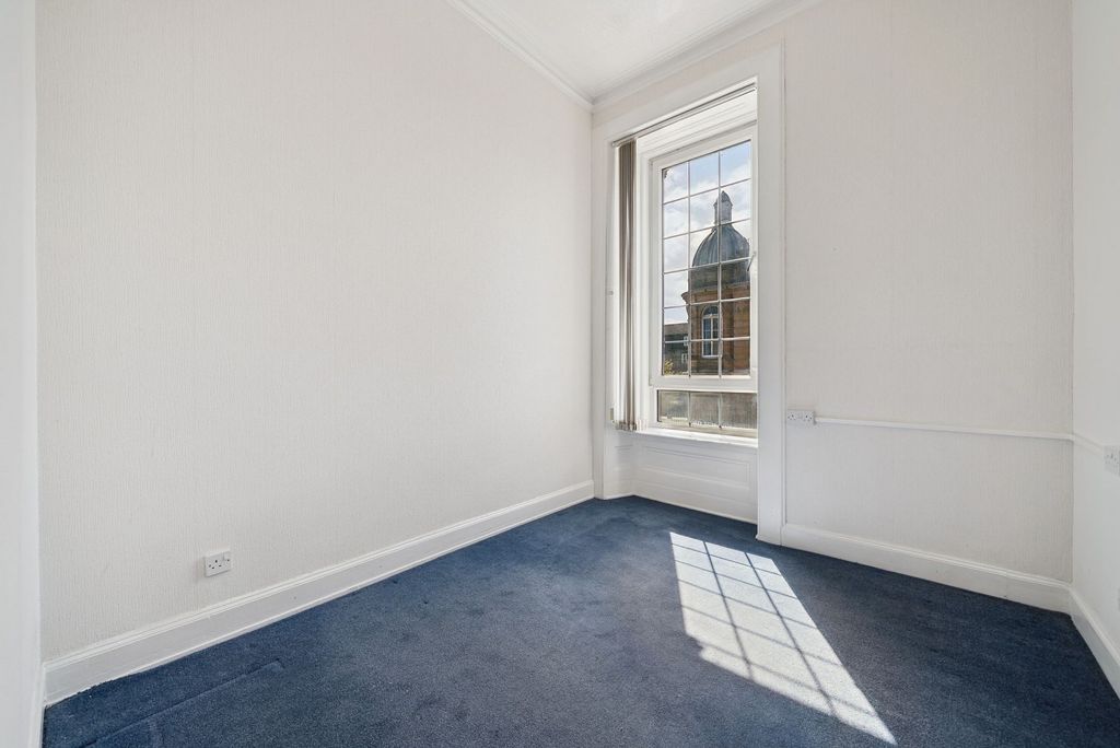 Additional image 13 of 2 bed flat for sale1/2, 46 West Princes Street, Helensburgh G84