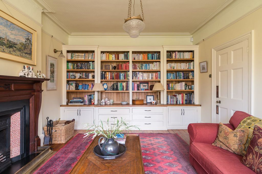 Additional image 11 of 5 bed detached house for saleChaucer Road, Bedford MK40