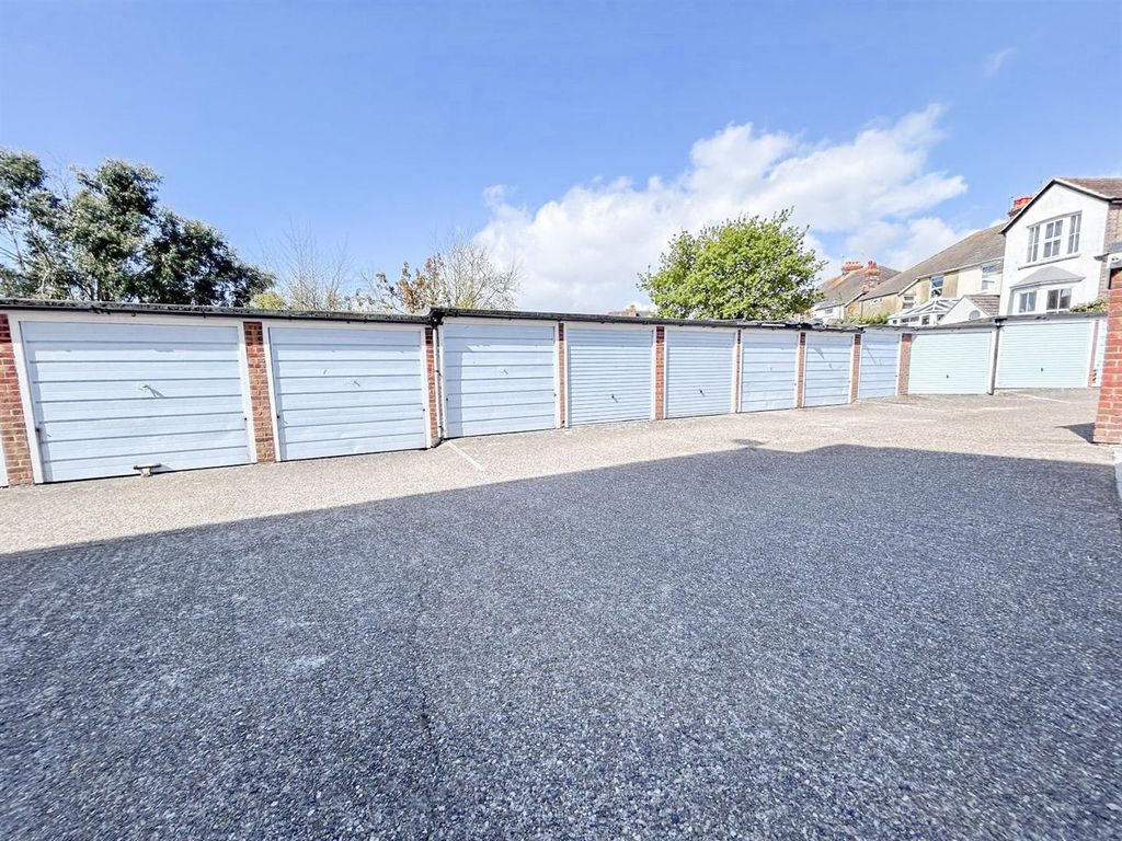 Additional image 11 of 2 bed flat for saleBuckhurst Road, Bexhill-On-Sea TN40