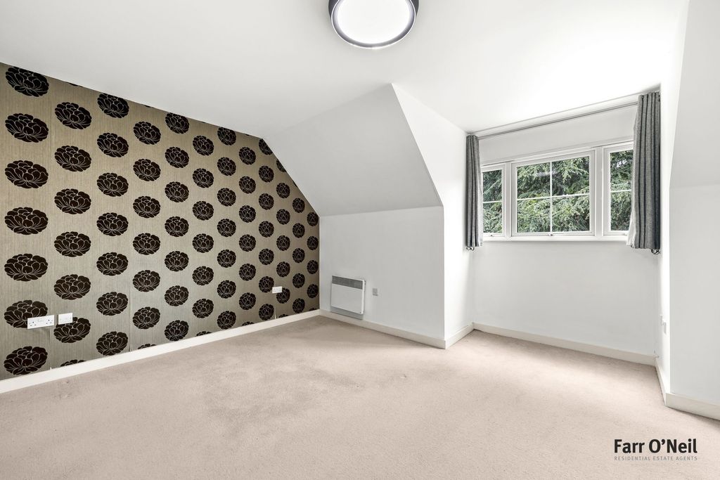 Additional image 6 of 2 bed penthouse for saleHigh Road, Buckhurst Hill IG9