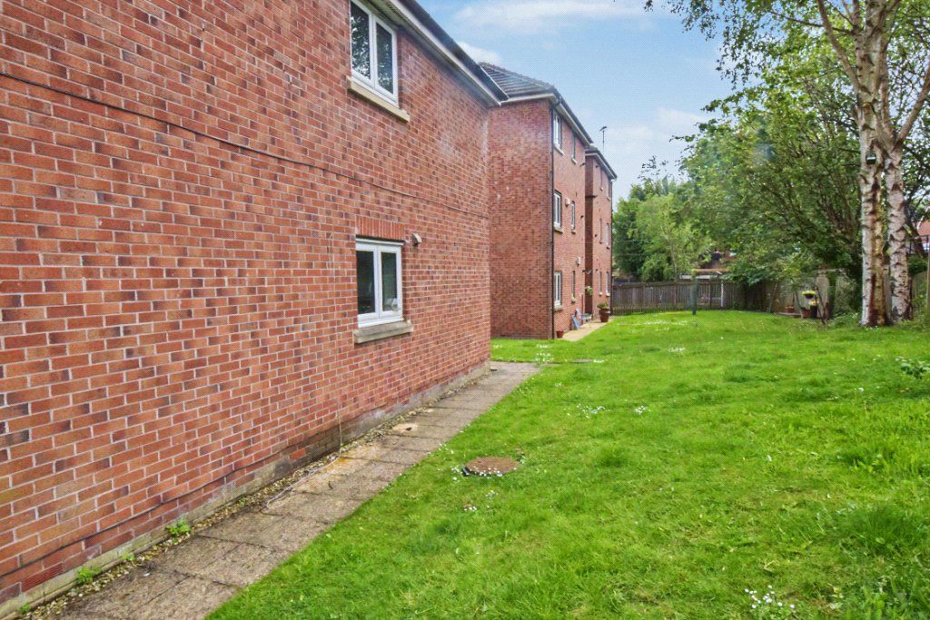 Additional image 10 of 2 bed flat for saleSaxstead Rise, Leeds, West Yorkshire LS12