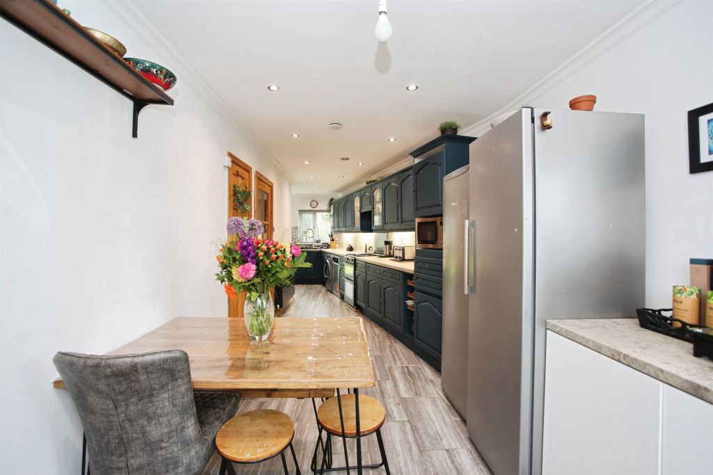 Additional image 8 of 4 bed semi-detached house for saleMorris Avenue, Llanishen, Cardiff CF14