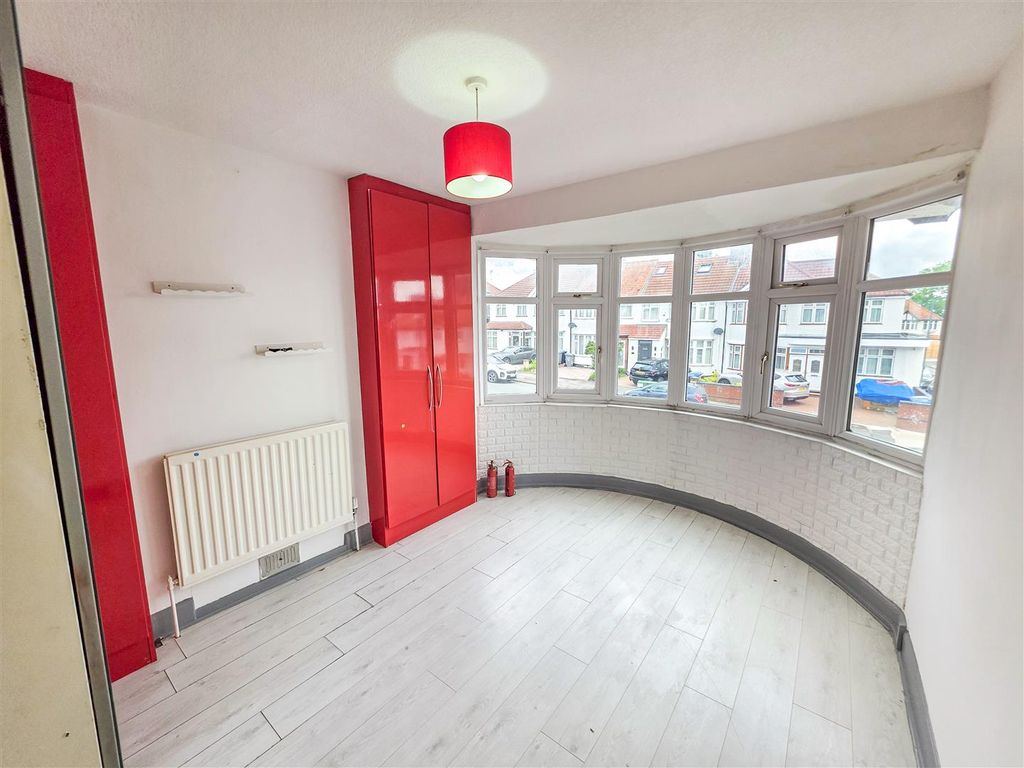 Additional image 5 of 4 bed end terrace house for saleWakemans Hill Avenue, London NW9