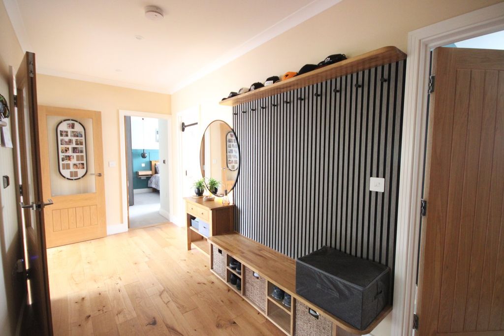 Additional image 2 of 2 bed flat for saleElizabeth Close, St Brelade JE3
