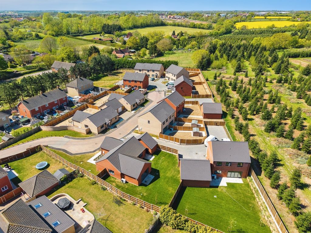 Additional image 2 of 4 bed detached house for saleJubilee Way, Holton, Halesworth IP19