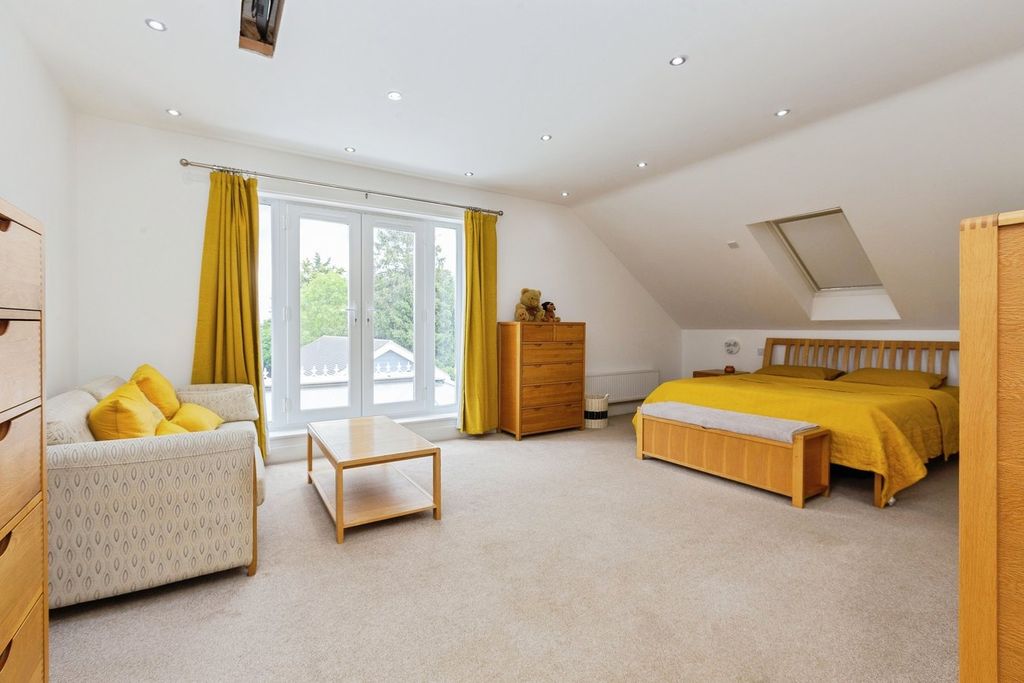Additional image 11 of 4 bed detached house for saleWendover Road, Weston Turville, Aylesbury HP22