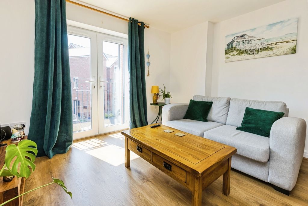 Additional image 3 of 2 bed flat for saleHolywell Road, Mold, Clwyd CH7