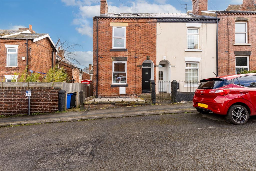 Additional image 18 of 4 bed end terrace house for saleNew Queen Street, Chesterfield S41