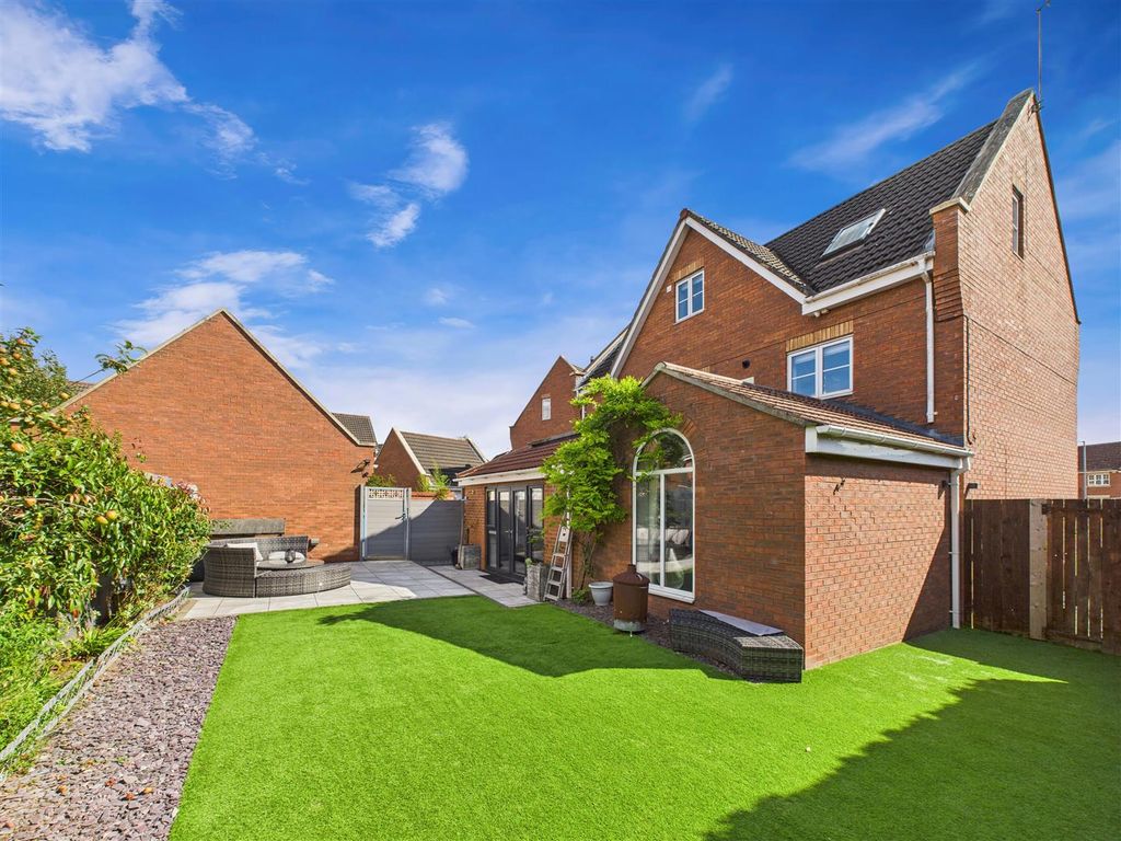Additional image 2 of 5 bed detached house for saleAlder Close, Brough HU15