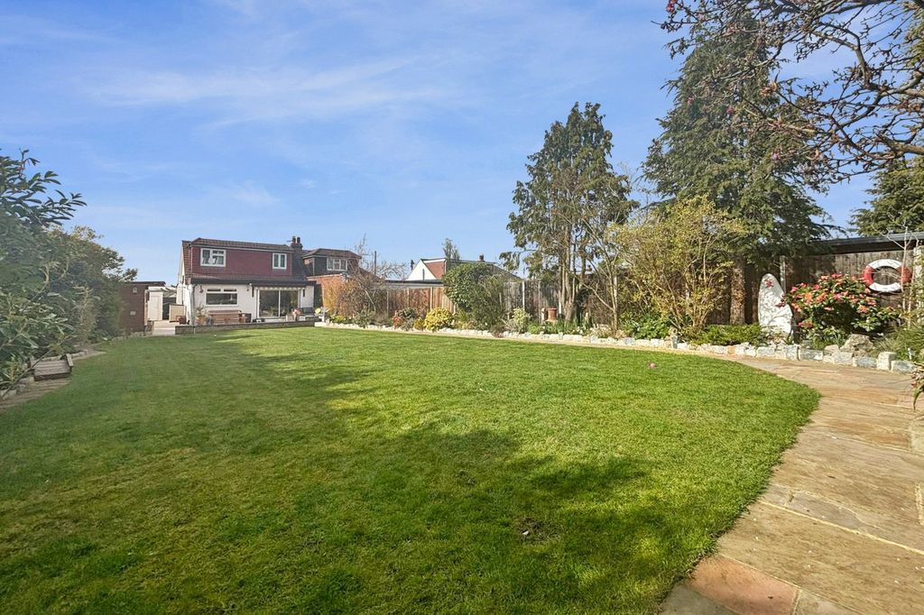 Additional image 15 of 4 bed bungalow for saleSelborne Avenue, Bexley, Kent DA5