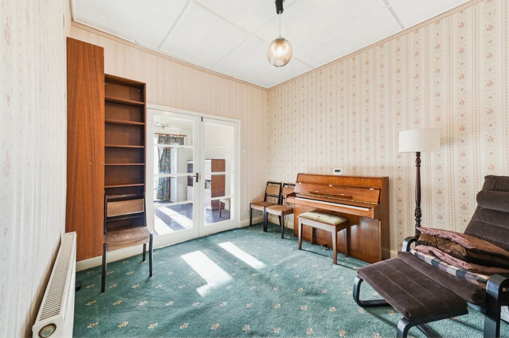Additional image 12 of 3 bed semi-detached house for saleMackenzie Road, Beckenham BR3