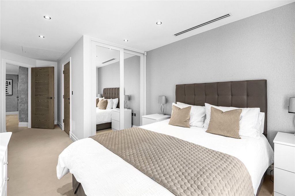Additional image 10 of 2 bed flat for saleCamlet Way, Hadley Wood EN4