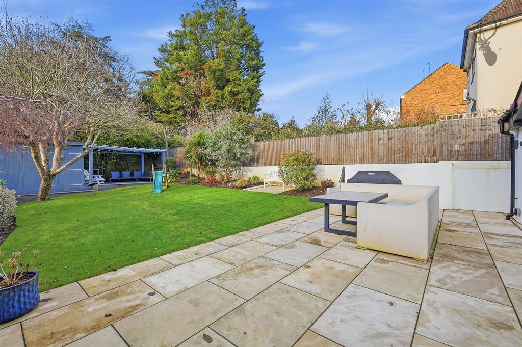 Additional image 37 of 4 bed detached house for saleRussell Road, Buckhurst Hill IG9