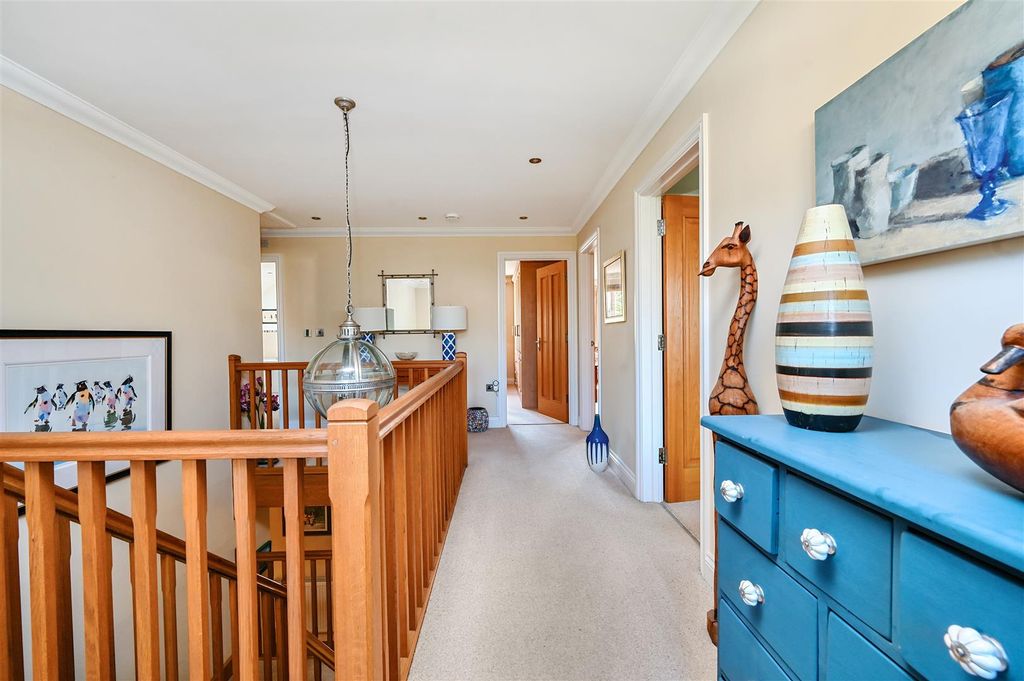 Additional image 22 of 4 bed detached house for saleClavering Walk, Cooden, Bexhill-On-Sea TN39