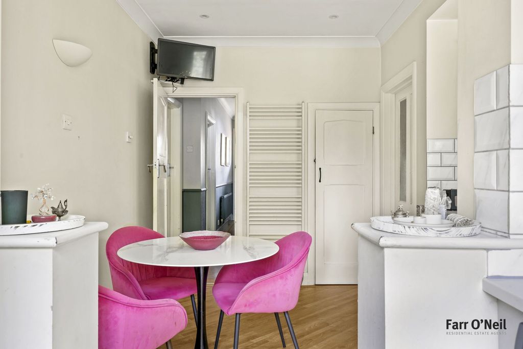 Additional image 15 of 4 bed semi-detached house for saleForest Side, Buckhurst Hill IG9