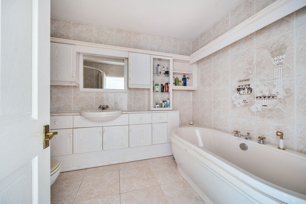 Additional image 10 of 8 bed detached house for saleTurnpike Road, Axbridge BS26