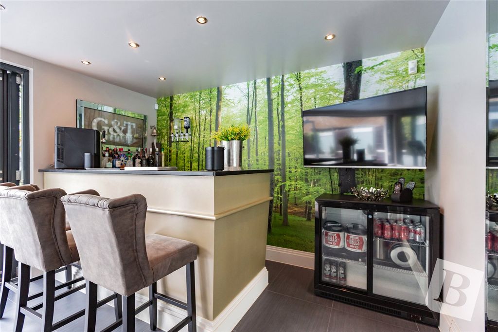 Additional image 49 of 5 bed detached house for saleNelmes Road, Emerson Park RM11