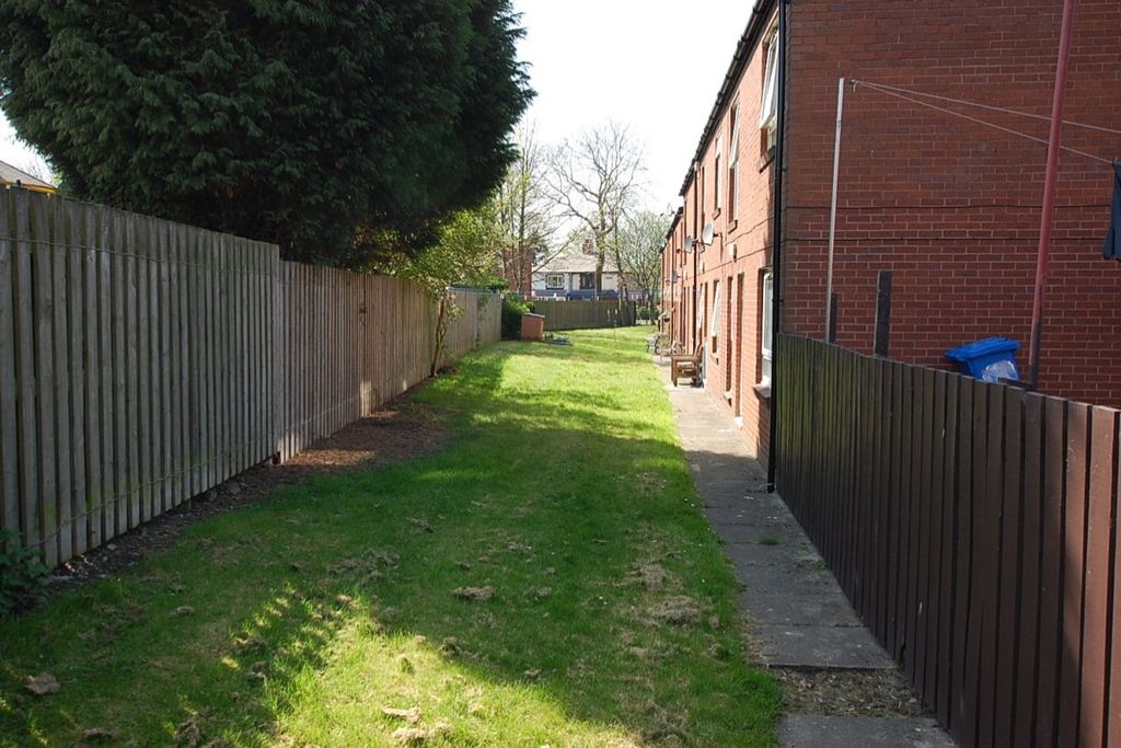 Additional image 12 of 2 bed flat for saleLockingate Street, Ashton-Under-Lyne, Greater Manchester OL6