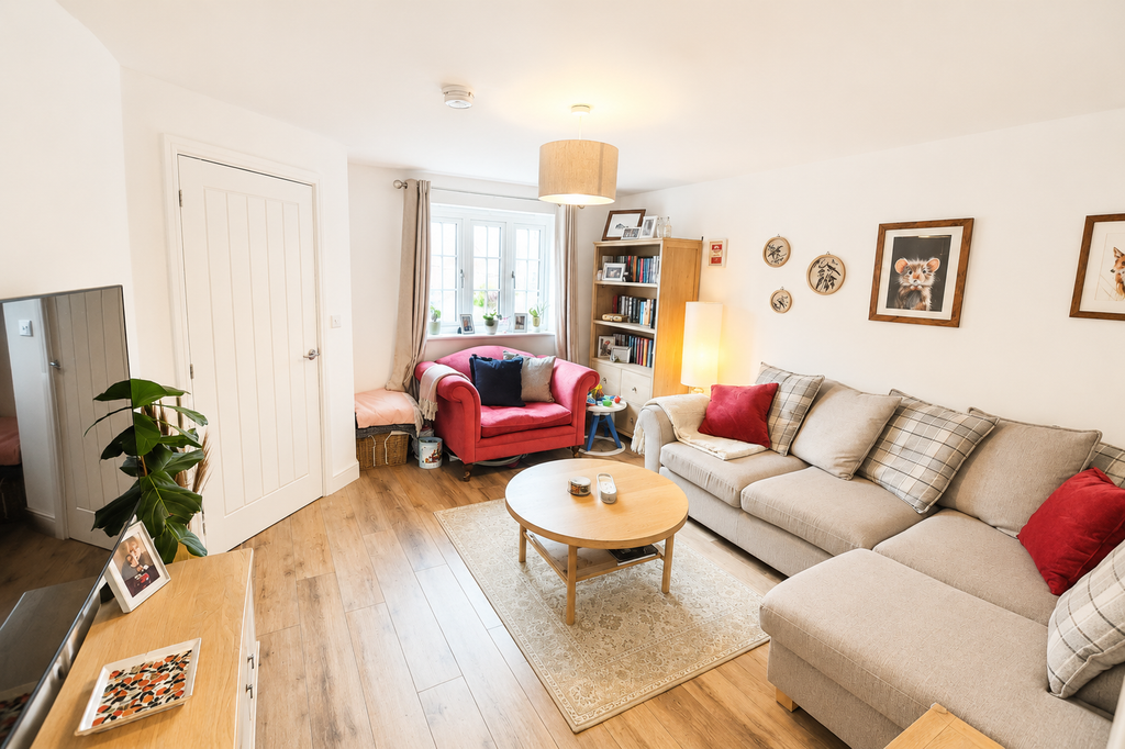 3 bed end terrace house for salePoppyfields Way, Brackley, West Northamptonshire NN13 photo 5