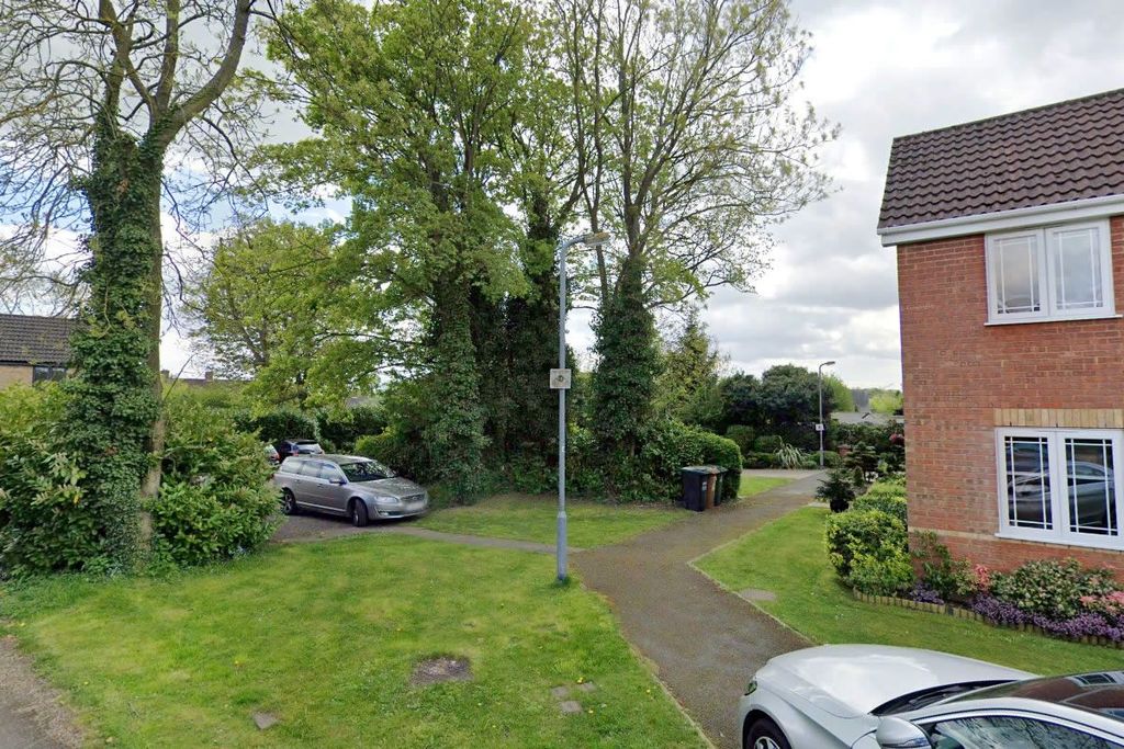 Additional image 3 of Land for saleLand At, Hill Farm Avenue, Abbots Langley, Watford WD50Dg WD5