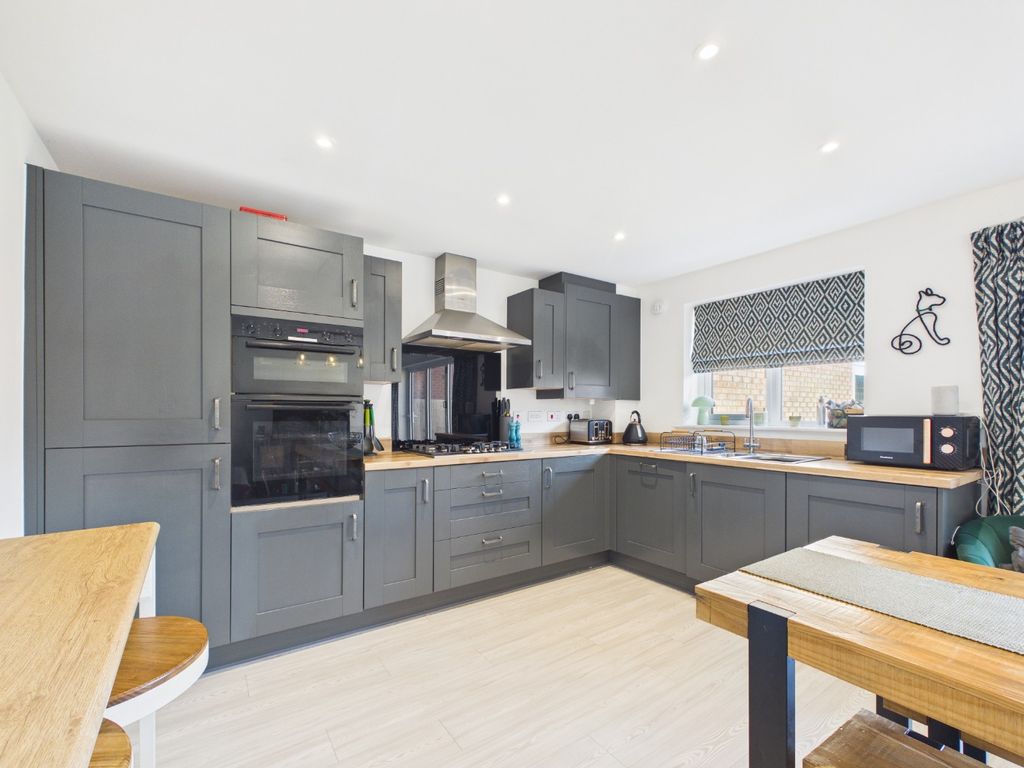 Additional image 2 of 4 bed detached house for saleDogrose Avenue, Beverley HU17
