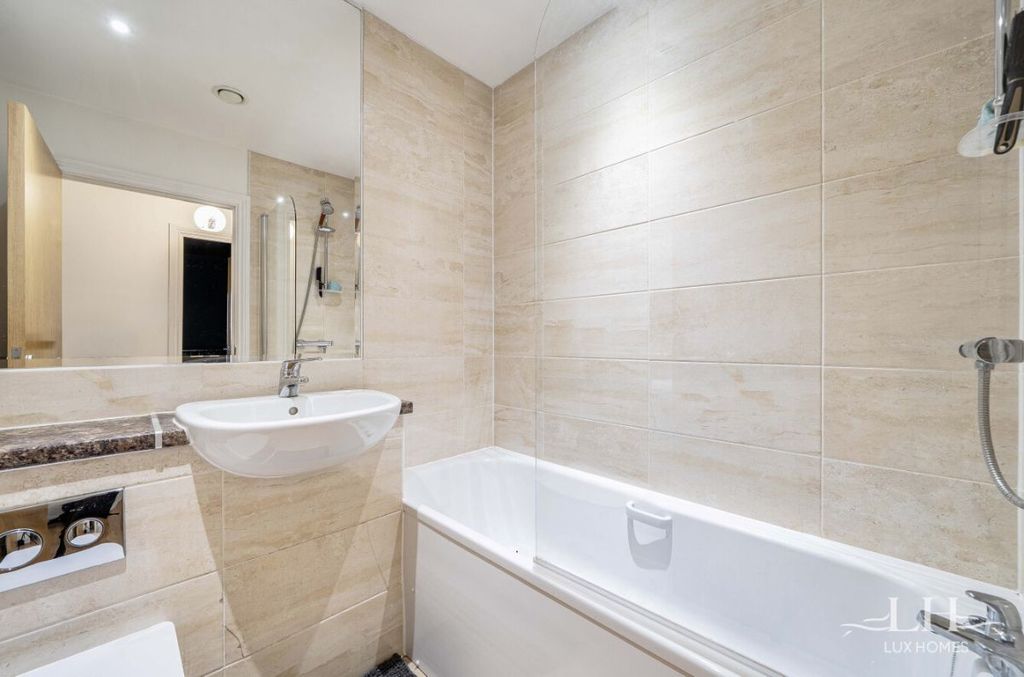 Additional image 15 of 2 bed flat for saleRiverwood Court, Hornchurch RM11