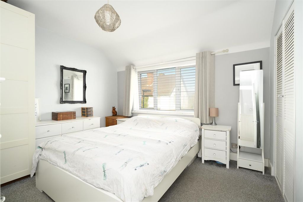 Additional image 9 of 3 bed end terrace house for saleAlexandra Road, Addlestone KT15