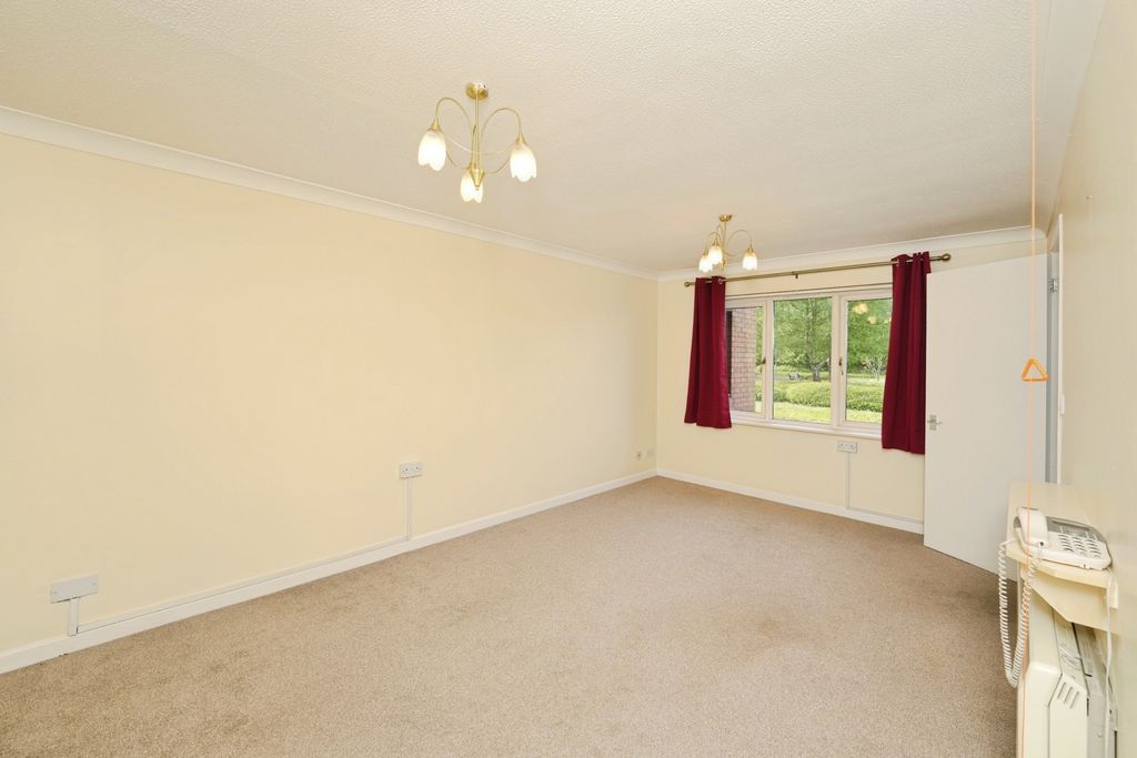 Additional image 4 of 2 bed flat for saleTanners Court, Thornbury BS35