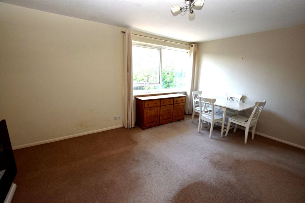 Additional image 8 of 2 bed maisonette for saleBeechwood Road, Alton, Hampshire GU34