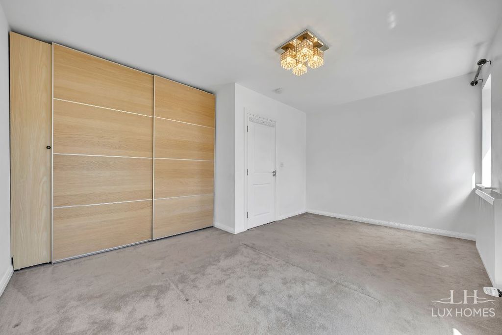 Additional image 17 of 5 bed detached house for salePinnacle Hill, Bexleyheath DA7