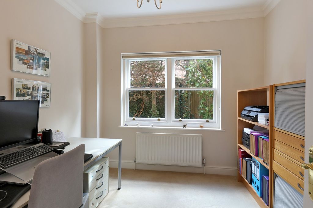 Additional image 9 of 5 bed detached house for saleBurkes Road, Beaconsfield, Buckinghamshire HP9