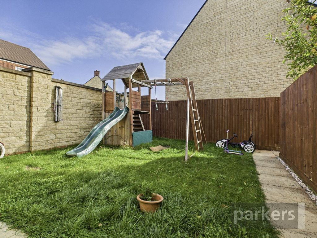 Additional image 7 of 3 bed semi-detached house for saleGiles Place, Bampton, Oxfordshire OX18