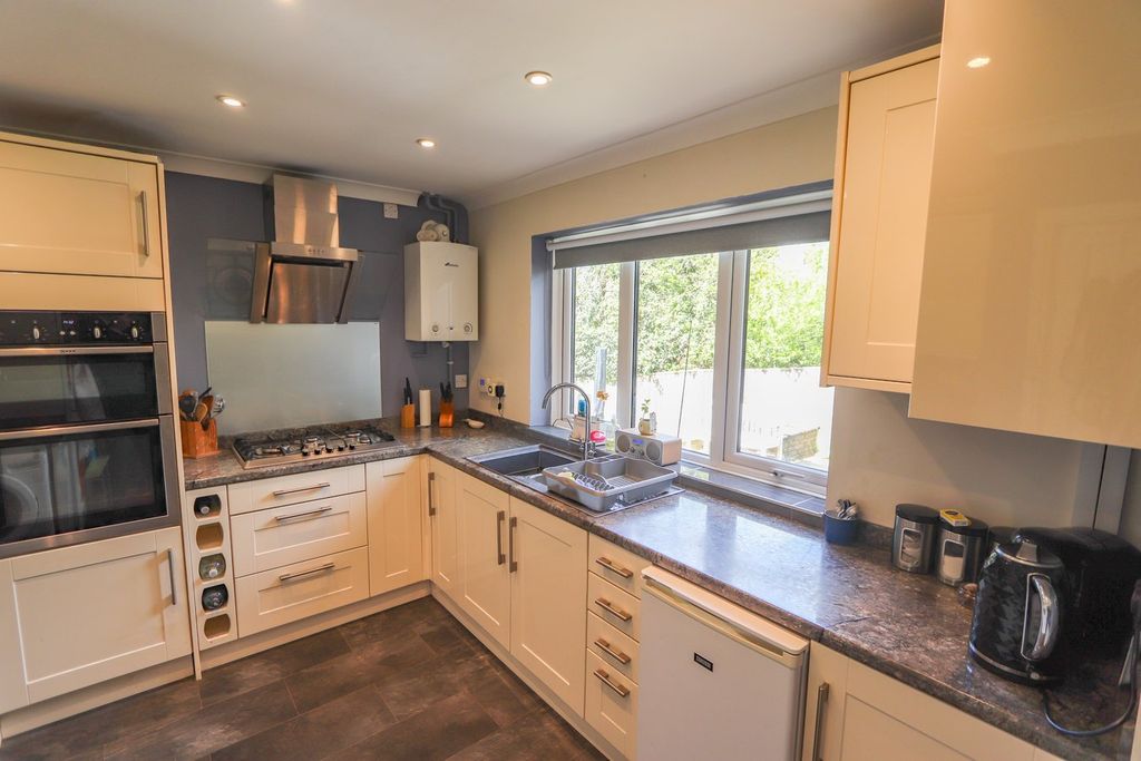 Additional image 5 of 3 bed detached house for saleStarrs Mead, Battle TN33