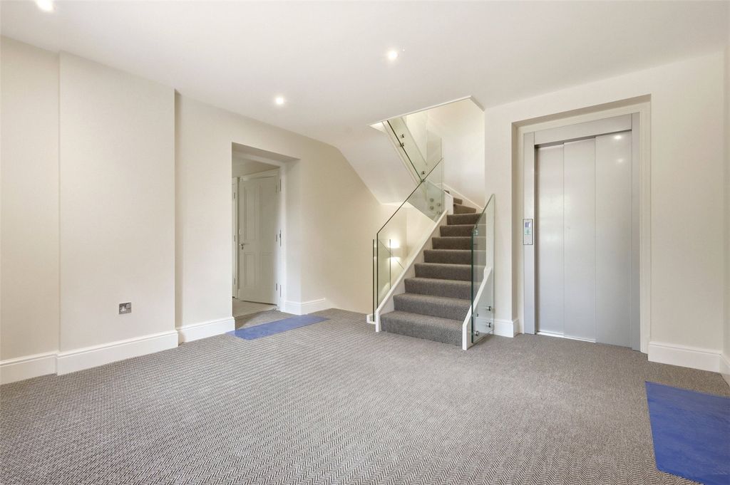 Additional image 8 of 2 bed flat for saleForest Heights, High Lane, Stansted, Essex CM24